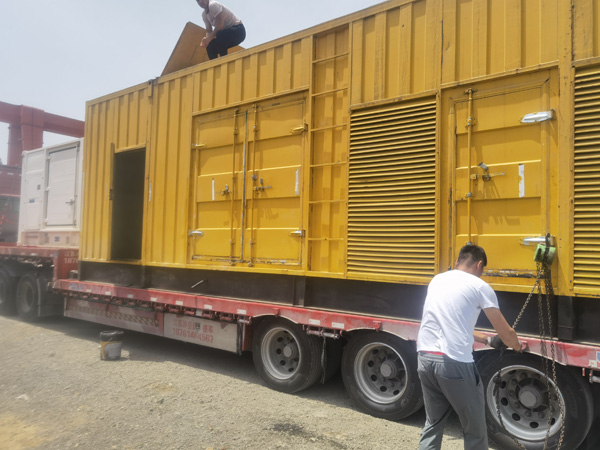 托克托除了负载情况和发动机维护,还有哪些因素会影响 200kw 柴油发电机的油耗?